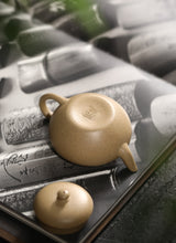 Load image into Gallery viewer, Rare Huanglongshan Benshan green clay "purple gold purple sand pot" made by Mr. Hui Xiangyun.