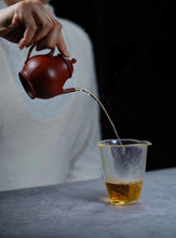 Load image into Gallery viewer, Qiu Shui teapot 120ml Lao Zhu Ni