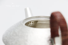 Load image into Gallery viewer, 9999 Sterling Silver Hammer Pattern UFO Shaped Sterling Silver Teapot