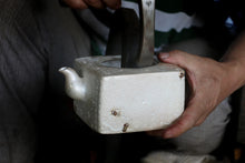 Load image into Gallery viewer, Limited Edition/Quarterly Treasure Heart Sutra Nailed Silver Pot