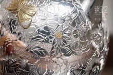 Load image into Gallery viewer, Gulunzhu-Dielianhua Sterling Silver Pot/具轮珠-蝶恋花纯银壶