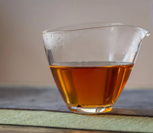 Load image into Gallery viewer, Wuyi Mountain Rock Tea "Su Xin Lan"