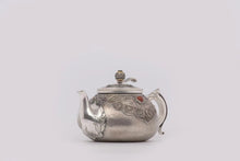 Load image into Gallery viewer, 9999 Sterling Silver Filigree Ruyi Pattern Insulated Silver Kettle / Sterling Silver Justice Cup.
