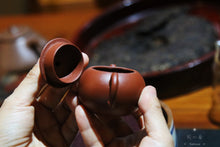 Load image into Gallery viewer, Xiao Yuan Fu Lao Zhu Ni Teapot