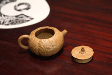 Load image into Gallery viewer, Lifting beam pumpkin teapot/pumpkin teapot