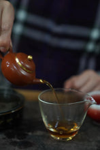 Load image into Gallery viewer, Golden Decorated Lotus Seed Zhuni Xiaopin Pot