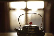 Load image into Gallery viewer, "Saihong" sterling silver kettle