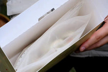 Load image into Gallery viewer, Da Ji Da Li 2015 Tangerine Peel White Tea Small Round Cake