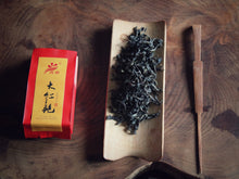 Load image into Gallery viewer, Da Hong Pao, silver award 2019