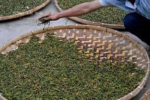 Load image into Gallery viewer, Pazhen Dragon Pearl (Raw Pu-erh Tea)