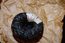 Load image into Gallery viewer, 2005 Zouji Pu'er Tuo Cha / 100g each.