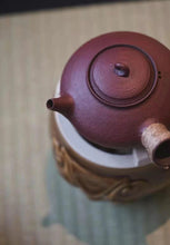 Load image into Gallery viewer, Ring button kettle/capacity about 400ml, fire-resistant red mud, integrated drawing forming, thin tire process, carbon stove/electric ceramic stove/open flame available