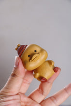 Load image into Gallery viewer, Purple Clay Tea Pets: Christmas Ducklings