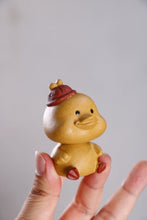 Load image into Gallery viewer, Purple Clay Tea Pets: Christmas Ducklings