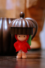 Load image into Gallery viewer, Rib-patterned pear-shaped purple clay teapot