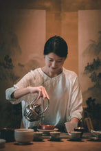 Load image into Gallery viewer, Inheritor of intangible cultural heritage: handmade by Hong Jike, sterling silver pot of Lianyu series.