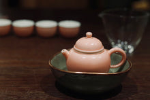Load image into Gallery viewer, Coral Pink Teapot/珊瑚粉色茶壶