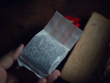 Load image into Gallery viewer, Da Hong Pao, silver award 2019