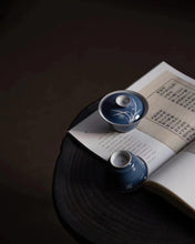 Load image into Gallery viewer, Sprinkled blue, calligraphy, blank, engraving, inlaid silver mouth, small Gaiwan