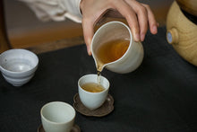 Load image into Gallery viewer, 2000 Puer Sheng tea Xiao Jin Gua 200g