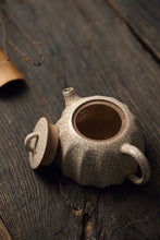 Load image into Gallery viewer, Tao Ming Tang ‘Qin Quan’ Jingdezhen Soda Glaze Teapot