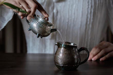 Load image into Gallery viewer, San Zu Ding Li Pao Cha sterling silver teapot