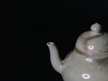 Load image into Gallery viewer, Chai Shao Si ting teapot 130ml