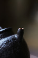 Load image into Gallery viewer, Jingdezhen hand-kneaded purple clay pot