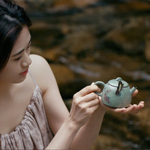 Load image into Gallery viewer, Fanshan Hall Qianshan Cui Canna Showy Pot