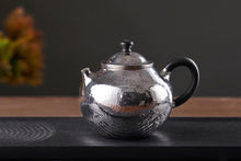 Load image into Gallery viewer, Ball and Hammer Pattern Teapot" from "Hung Kee Treasure/掇球锤纹泡茶壶