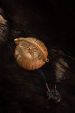 Load image into Gallery viewer, Lifting beam pumpkin teapot/pumpkin teapot
