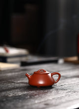 Load image into Gallery viewer, Zhu Ni Shi Piao 120cc, handmade by Master Hui Xiangyun.