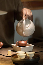 Load image into Gallery viewer, Soda Glazed Teochew Kettle