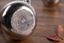 Load image into Gallery viewer, 9999 Sterling Silver Seiko Treasure "Hammer Pattern Luan Phoenix Mouth Ruyi Flower Cloud Shoulder Pattern Silver Pot"/鸾凤嘴云肩纹银壶