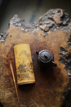 Load image into Gallery viewer, Jingdezhen hand-kneaded purple clay pot