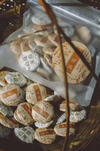 Load image into Gallery viewer, 2009 Old White Tea Yuan Man( 圆满 )