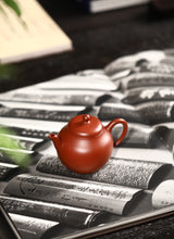 Load image into Gallery viewer, Zhu Ni Gao Zhi 150cc, handmade by Master Hui Xiangyun.