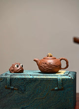 Load image into Gallery viewer, Jianxigongchun Set Zisha Pot/陈真,见喜供春套组·全手工 制作。