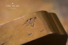 Load image into Gallery viewer, Lotus pond frog call Hu Cheng( 荷塘蛙鸣海棠壶承