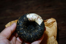Load image into Gallery viewer, 2005 Zouji Pu'er Tuo Cha / 100g each.