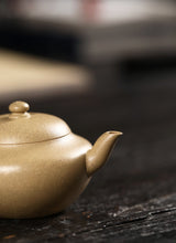 Load image into Gallery viewer, Rare Huanglongshan Benshan green clay "purple gold purple sand pot" made by Mr. Hui Xiangyun.