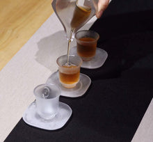 Load image into Gallery viewer, Glass bell teacup (琉璃铃铛杯)