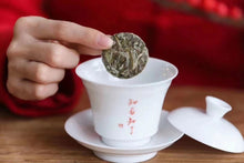 Load image into Gallery viewer, 2021 Pekoe Silver Needle Cookies/Gift Box