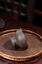 Load image into Gallery viewer, Yixing Qing Hui Duan Ni handmade, Praying frog teacup(祈祷青蛙)