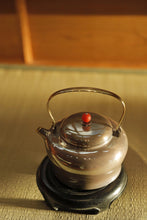 Load image into Gallery viewer, "Saihong" sterling silver kettle