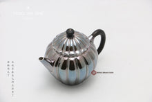 Load image into Gallery viewer, 9999 sterling silver ribbed chrysanthemum teapot