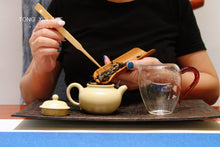 Load image into Gallery viewer, 2016 Yiwu a fan grinding Pu'er sheng tea 50g