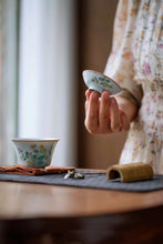 Load image into Gallery viewer, Ancient Painted Chrysanthemum lesser Zou Gaiwan 120ml