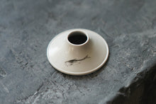 Load image into Gallery viewer, Double-sided hand-painted tea funnel with hand-made ceramic lid/盖置