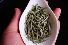 Load image into Gallery viewer, Charcoal Bai Hao Yin Zhen